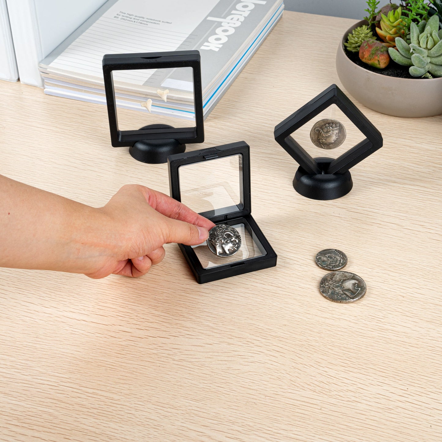 Display Tek Square Black Plastic 3D Floating Display Case - 2 3/4" x 2 3/4" x 3/4" - 10 count box