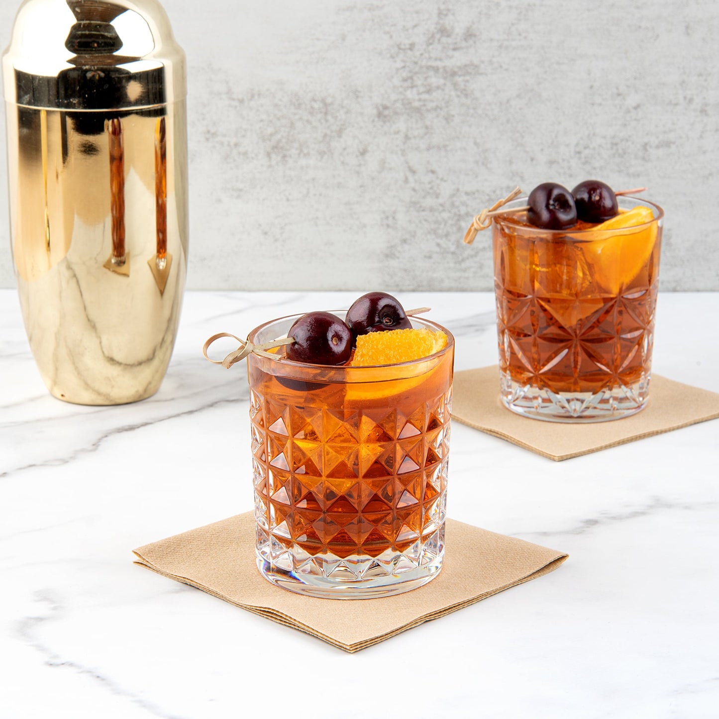 Bev Tek 9 oz Polycarbonate Old Fashioned Glass - Cut Crystal Design - 3 1/4" x 3 1/4" x 3 3/4" - 6 count box