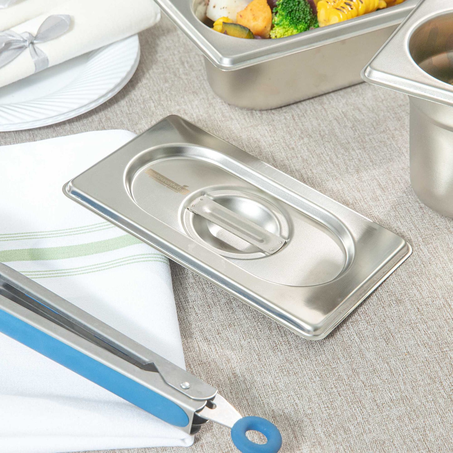 Met Lux Rectangle Stainless Steel Lid - Fits 1/9 Size Steam Table Pan - 1 count box