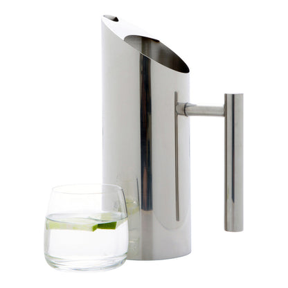 Met Lux 33 oz Round Polished Stainless Steel Water Pitcher - 3 1/2" x 3 1/2" x 9" - 1 count box