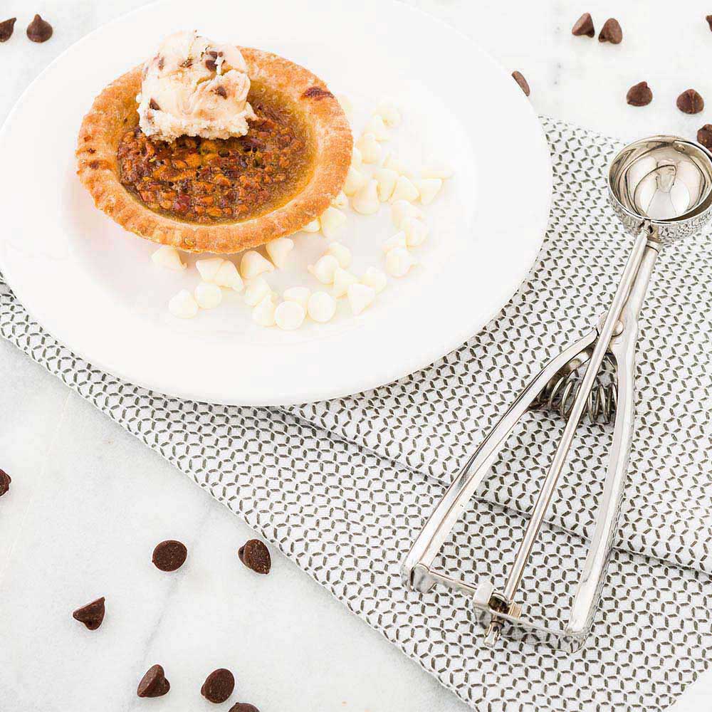 Met Lux 0.7 oz Silver Stainless Steel #50 Ice Cream Scoop - 1 count box