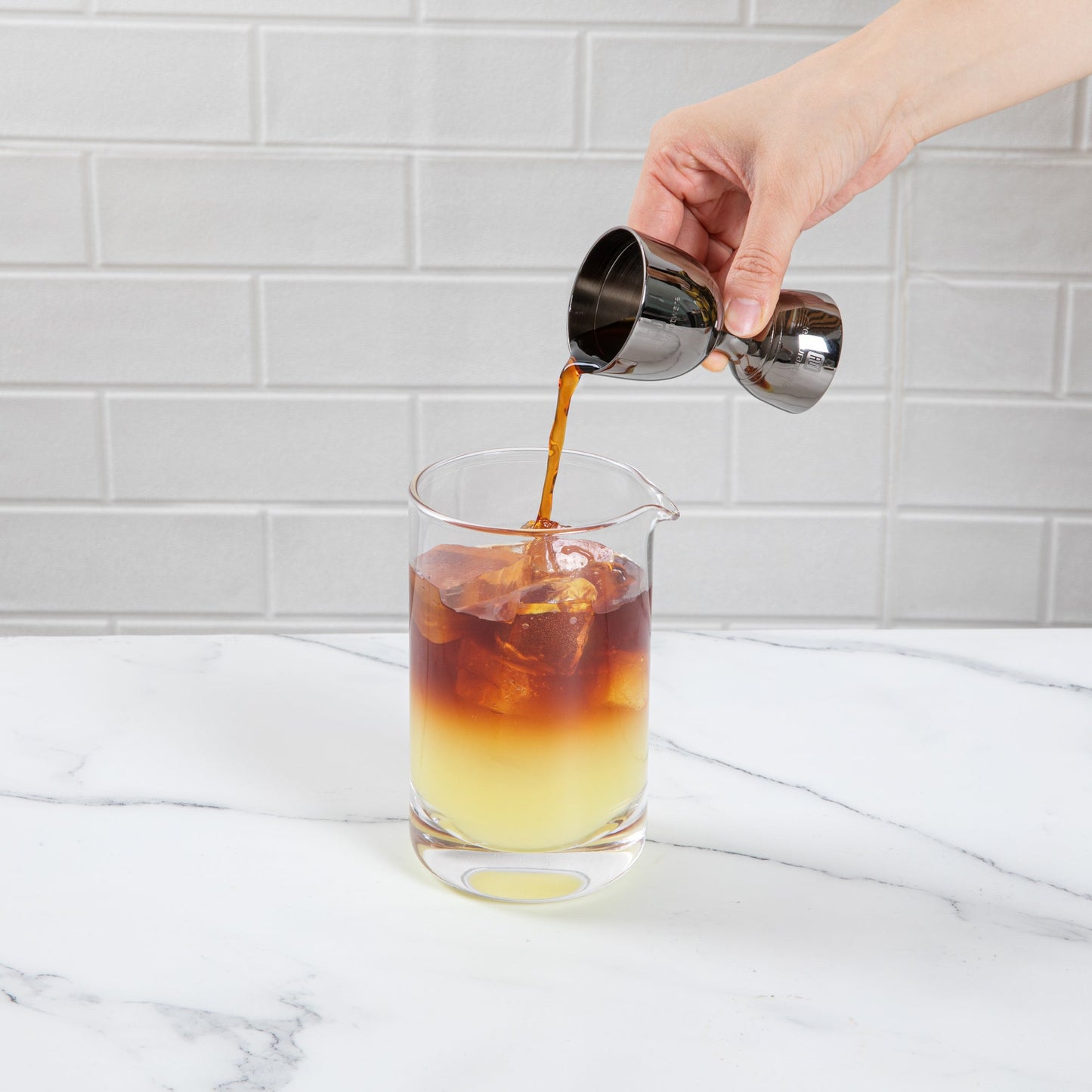 Bar Lux 1 oz / 2 oz Black-Plated Stainless Steel Jigger - Negroni - 1 count box