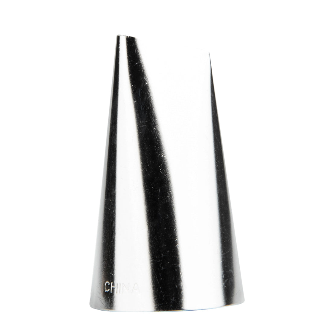 Pastry Tek Stainless Steel #124 Petal Piping Tip - 1" x 1" x 1 3/4" - 1 count box