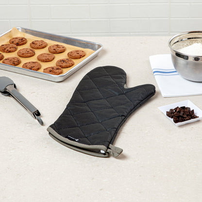 RW Threads Black Cotton Oven Mitt - Flame Retardant, with Thumb Guard - 17" x 8" x 1/2" - 1 count box