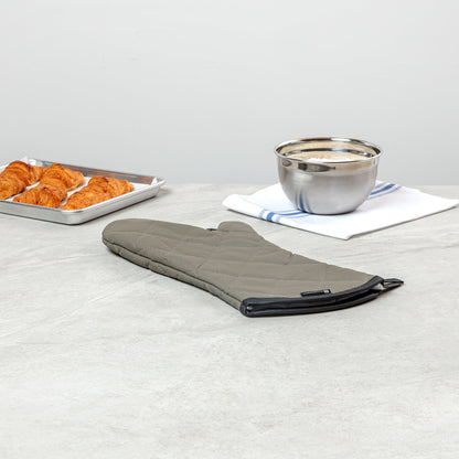 RW Threads Gray Cotton Oven Mitt - Flame Retardant, with Thumb Guard - 17" x 8" x 1/2" - 1 count box
