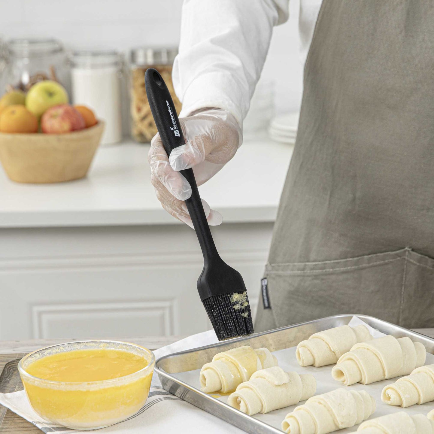 Chef 101 Black Silicone Pastry and Basting Brush - 10 1/4" x 1 3/4" x 3/4" - 1 count box