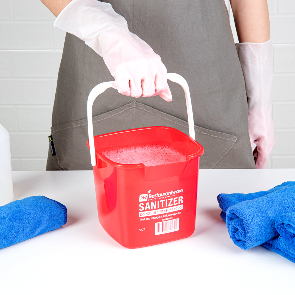RW Clean 3 Qt Square Red Plastic Sanitizing Bucket - with Plastic Handle - 7" x 6 3/4" x 6" - 10 count box