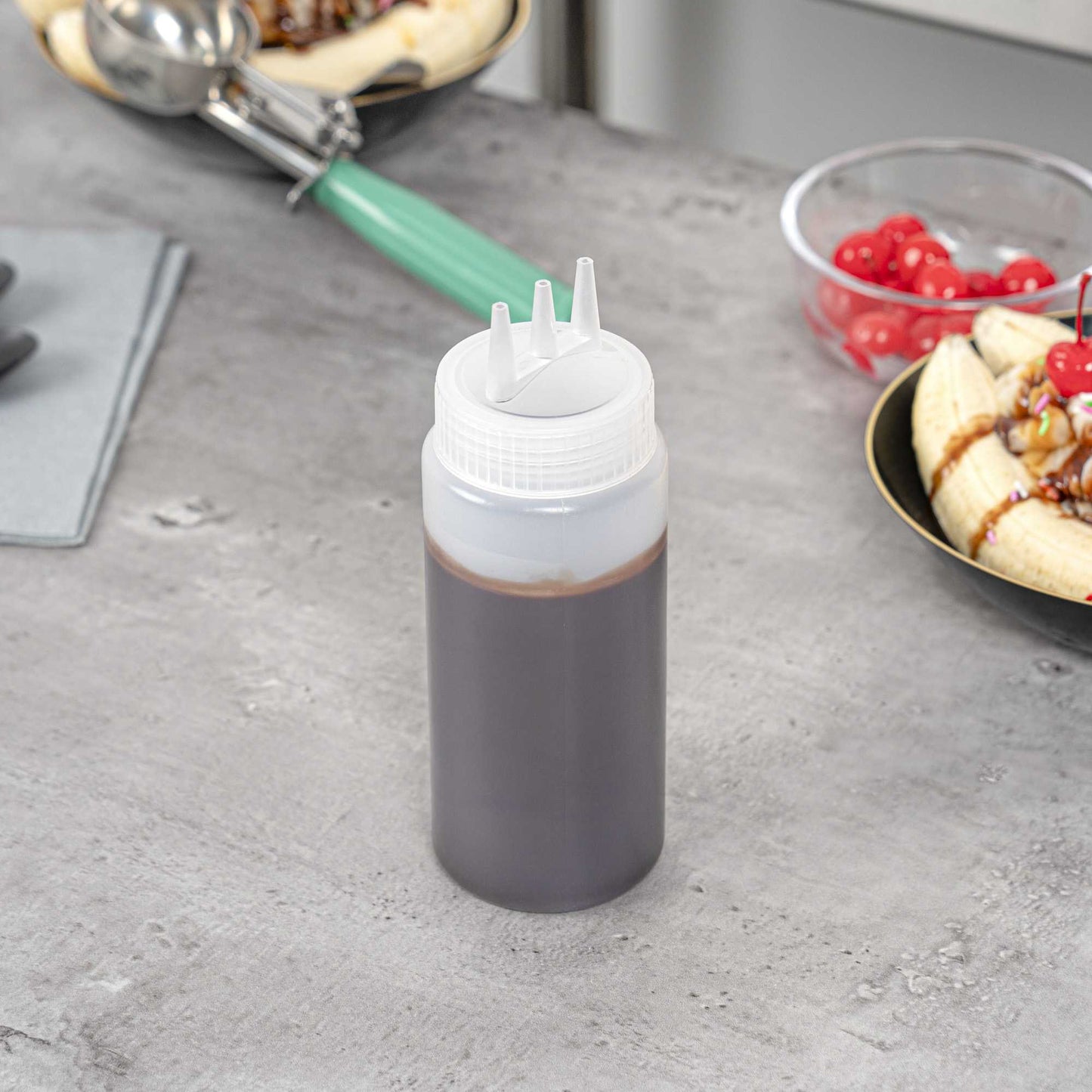 Sauce Tek 16 oz Clear Plastic All-Purpose Squeeze Bottle - with Triple Dispersion Tip - 6 count box