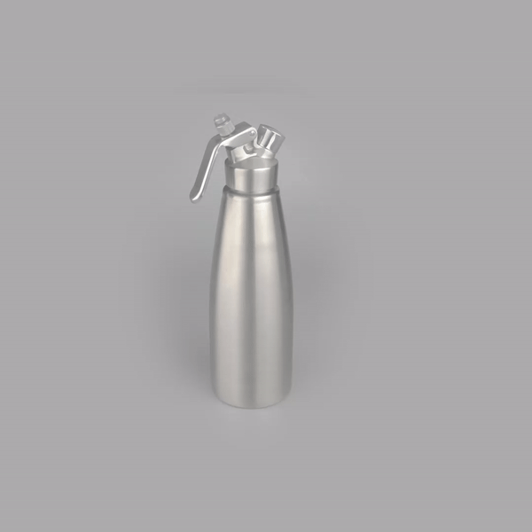 Whip Tek 1L Stainless Steel Professional Whipped Cream Dispenser - with 3 Decorator Tips - 1 count box