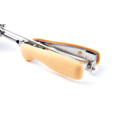 Comfy Grip 1.6 oz Stainless Steel #20 Ice Cream Scoop - with Yellow Handle - 1 count box