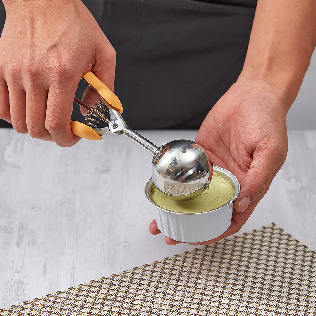 Comfy Grip 1.6 oz Stainless Steel #20 Ice Cream Scoop - with Yellow Handle - 1 count box