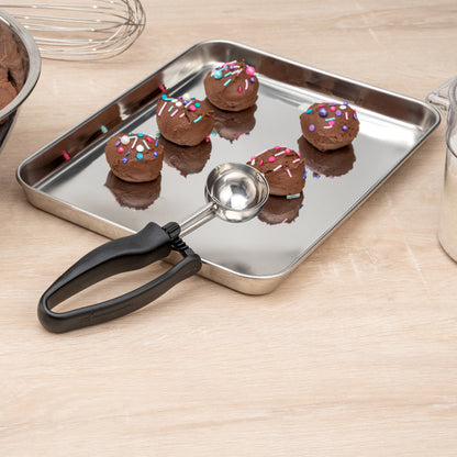Comfy Grip 1.1 oz Stainless Steel #30 Portion Scoop - with Black Ambidextrous Handle - 1 count box