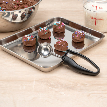 Comfy Grip 1.1 oz Stainless Steel #30 Portion Scoop - with Black Ambidextrous Handle - 1 count box