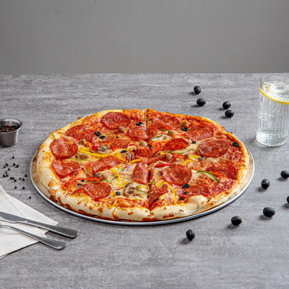 Met Lux Heavy-Duty Coupe Pizza Pan - 18" - 1 count box