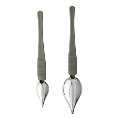 Comfy Grip Stainless Steel Drawing / Decorating 2-Piece Spoon Set - 7 3/4" x 1 1/2" x 1 1/2" - 1 count box