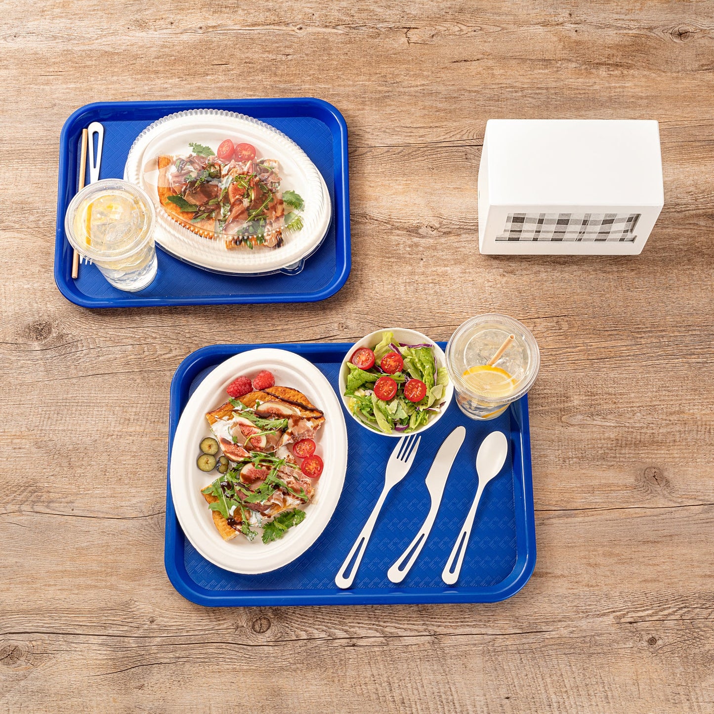 Chef 101 Rectangle Blue Plastic Fast Food Tray - 12" x 16" - 10 count box