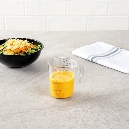 Chef 101 1-cup Clear Plastic Measuring Cup - 3 3/4" x 3" x 3 3/4" - 1 count box