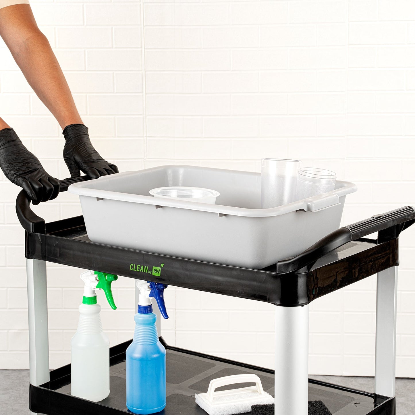 RW Clean Gray Plastic Bus Tub - Easy Grip - 20" x 15" x 5" - 10 count box