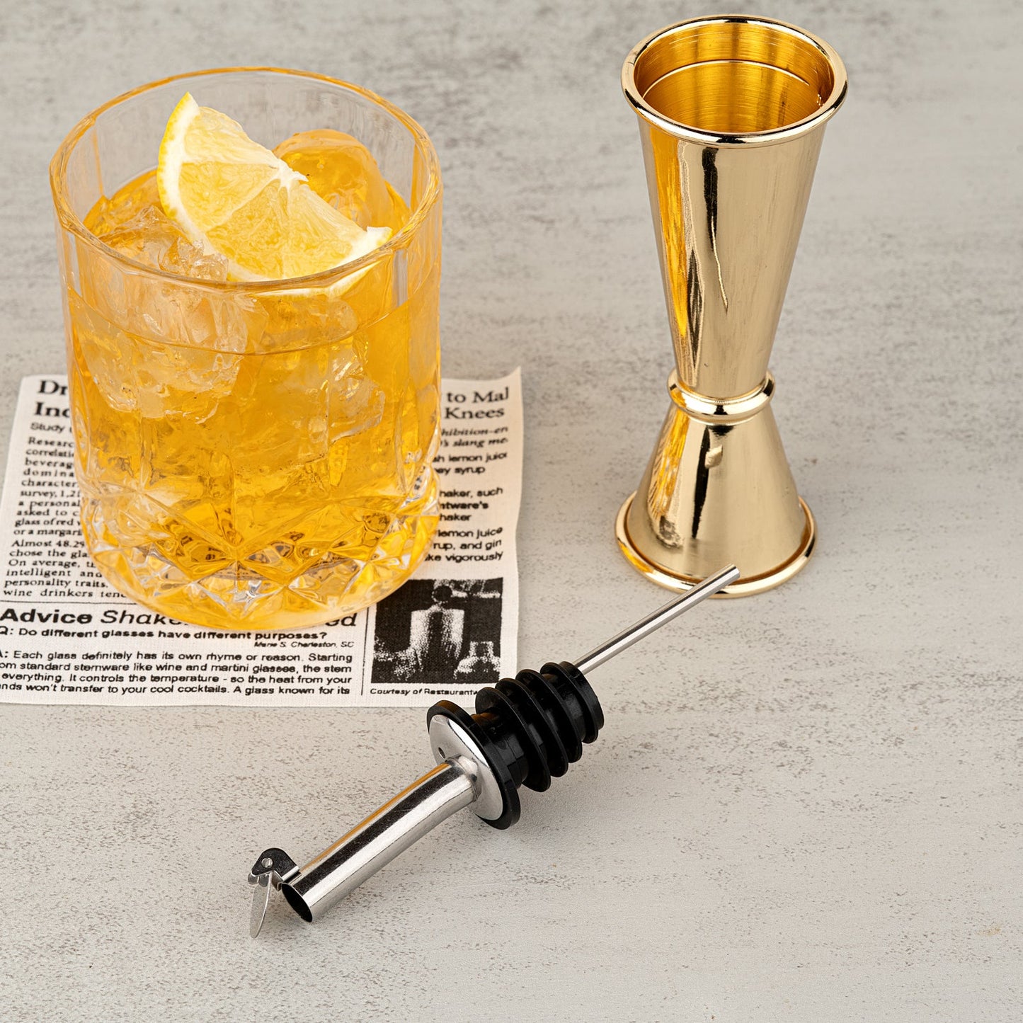 Bar Lux Stainless Steel Liquor Pourer - with Flip Cap - 4 1/4" x 1" x 1" - 1 count box