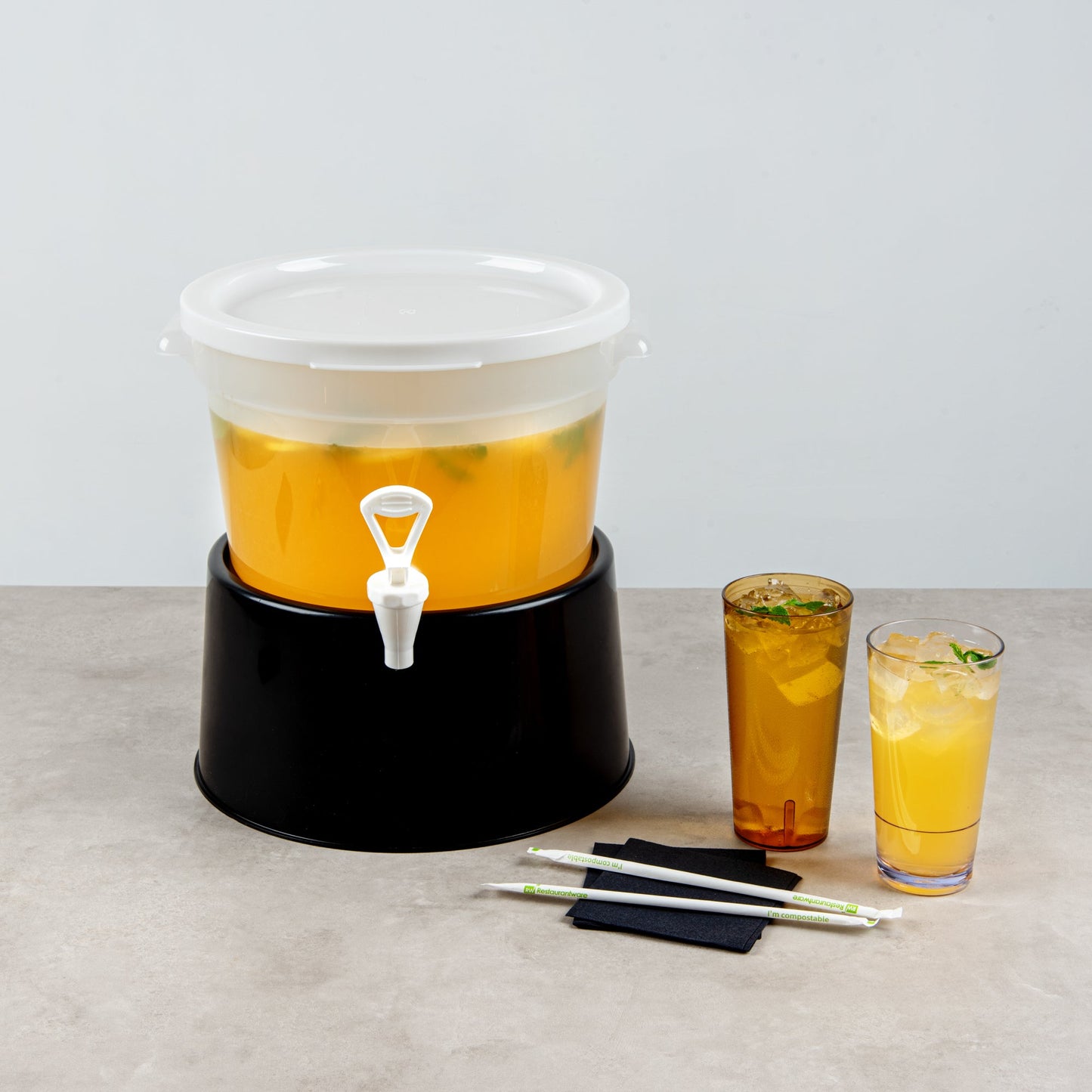 Bev Tek 3 gal Round Clear Plastic Beverage Dispenser - 12 1/2" x 12 1/2" x 8 3/4" - 4 count box