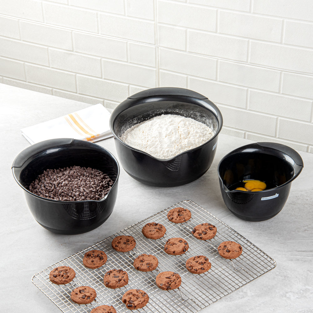 Comfy Grip Black Plastic 3-Piece Mixing Bowl Set - with Pour Spout - 1 count box