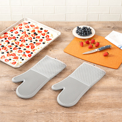Comfy Grip Gray Silicone 2-Piece Oven Mitt Set - Heat-Resistant - 14" x 7 1/4" x 1 1/2" - 1 count box