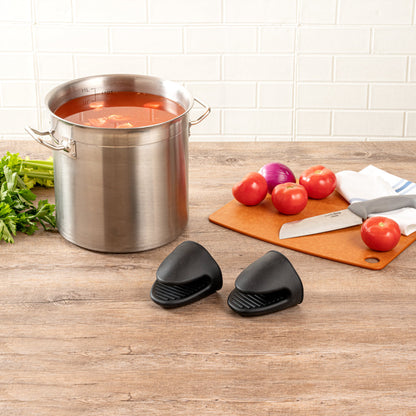 Comfy Grip Black Silicone 2-Piece Mini Pot Holder Mitt Set - Heat-Resistant - 4 1/4" x 3 1/2" x 4 1/4" - 1 count box