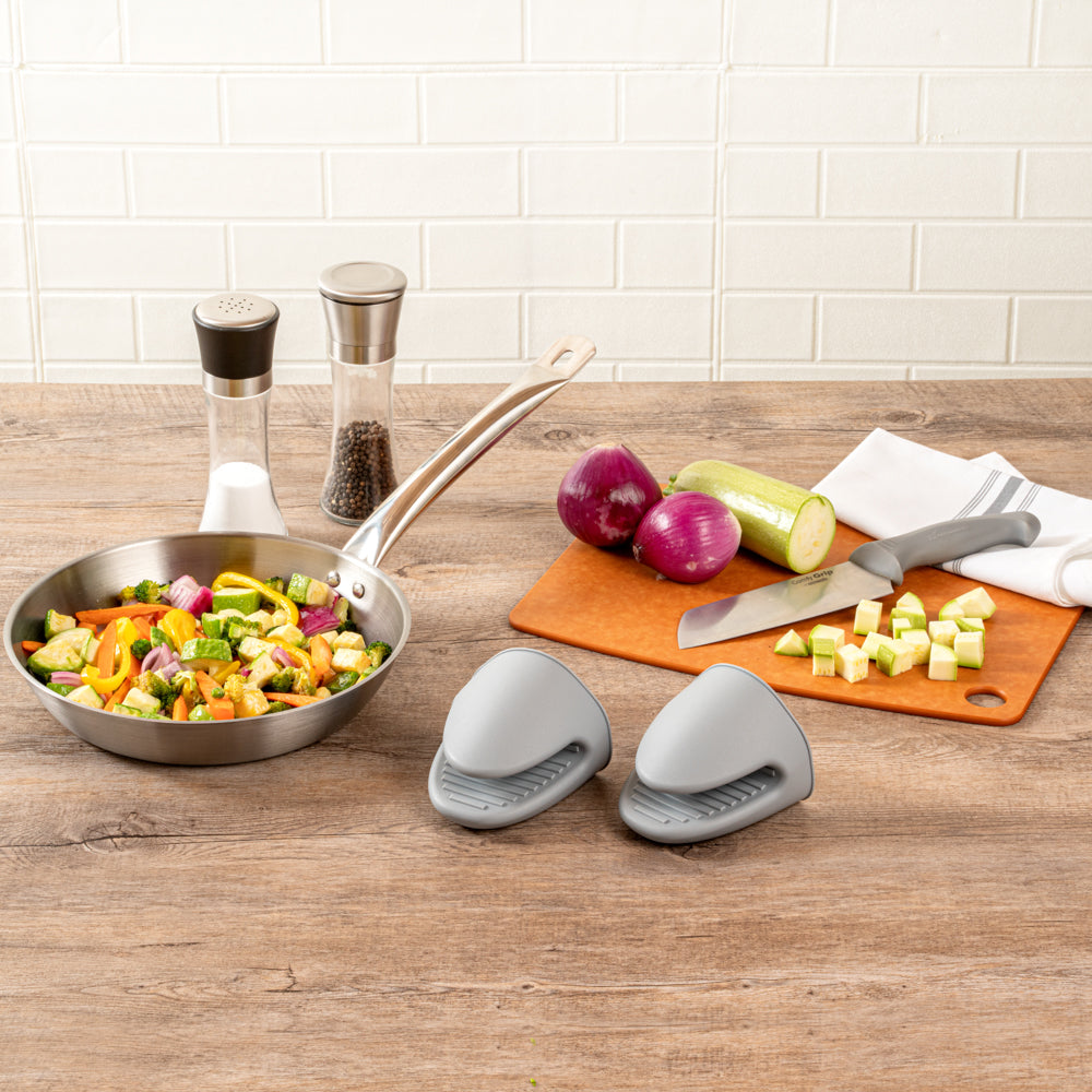 Comfy Grip Gray Silicone 2-Piece Mini Pot Holder Mitt Set - Heat-Resistant - 4 1/4" x 3 1/2" x 4 1/4" - 1 count box