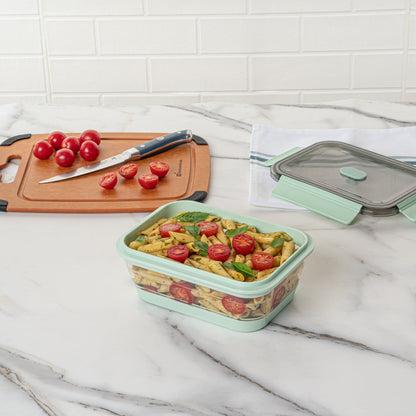 Fresh Hero 40 oz Green Plastic Airtight Food Storage Container - with Vented Lid, Collapsible - 8 1/4" x 6" x 3" - 20 count box