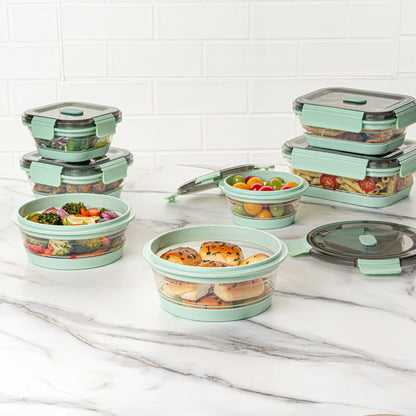 Fresh Hero 34 oz Green Plastic Airtight Food Storage Container - with Vented Lid, Collapsible - 7 1/4" x 7 1/4" x 3" - 1 count box