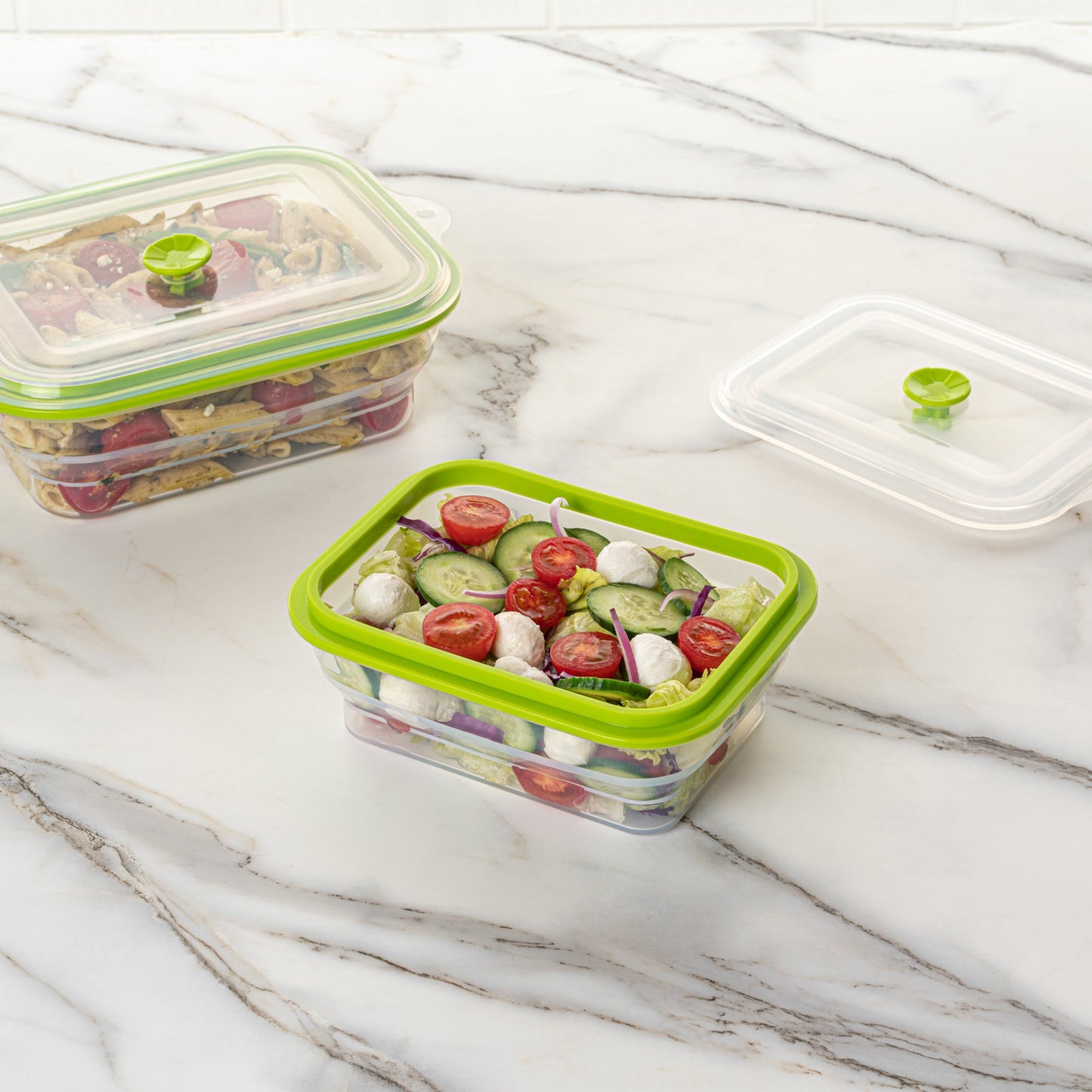Fresh Hero 32 oz Green Silicone Airtight Food Storage Container - with Vented Lid, Collapsible - 7 3/4" x 5 1/2" x 2 3/4" - 1 count box