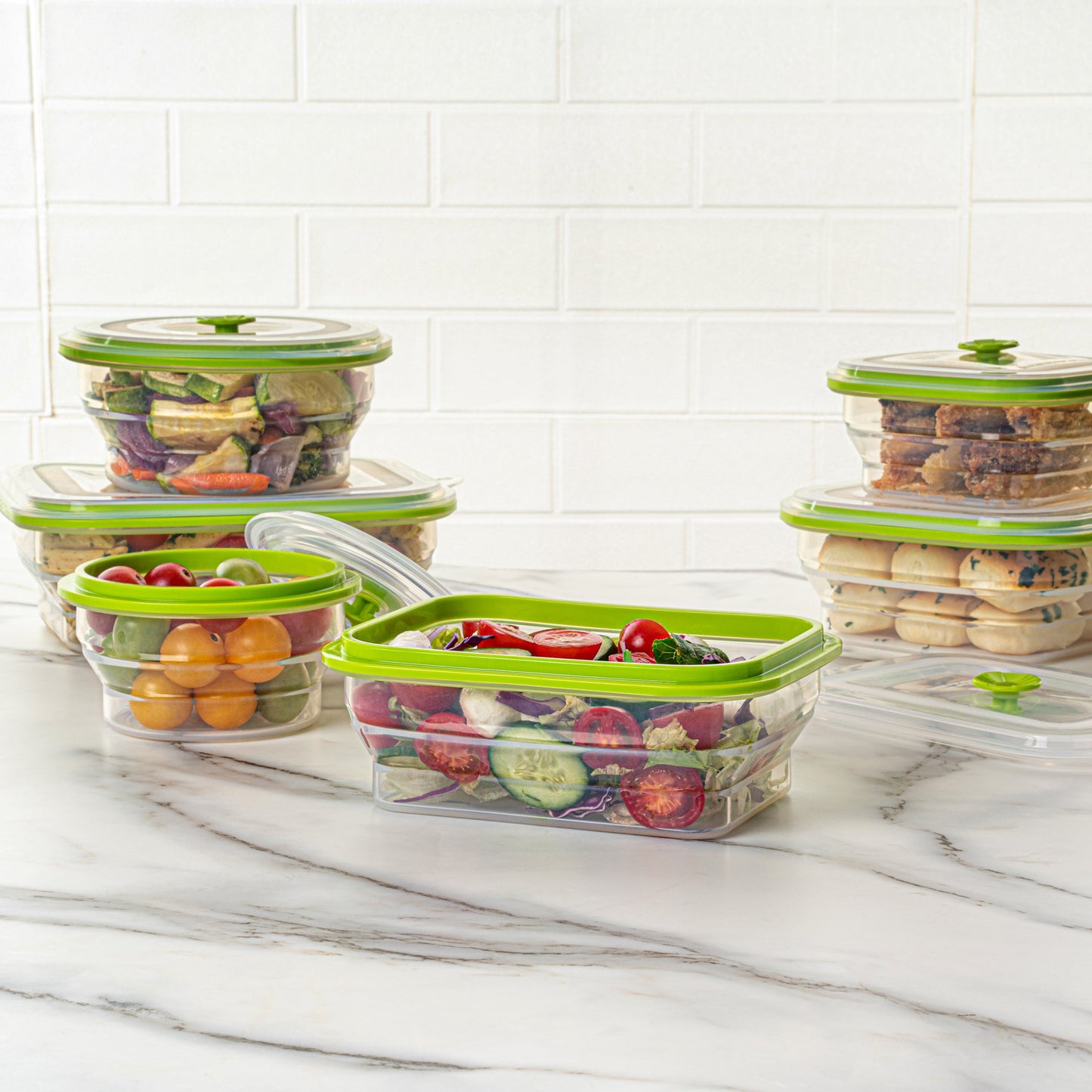 Fresh Hero 32 oz Green Silicone Airtight Food Storage Container - with Vented Lid, Collapsible - 7 3/4" x 5 1/2" x 2 3/4" - 20 count box