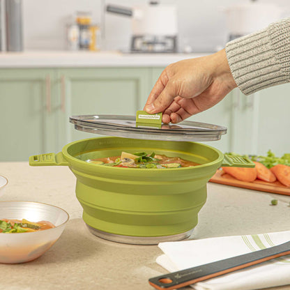 Hi Tek 2.5L Green Silicone Collapsible Pot - with Lid - 12 1/2" x 8 3/4" x 4 3/4" - 20 count box