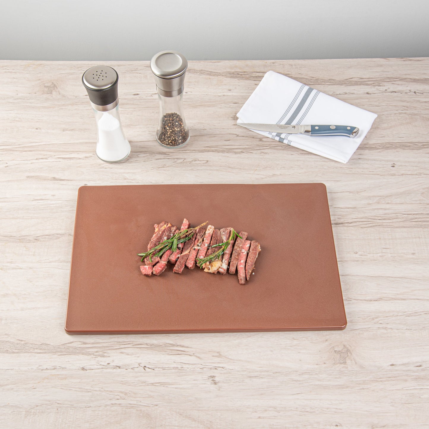 Chef 101 Brown Plastic Cutting Board - 18" x 12" - 10 count box