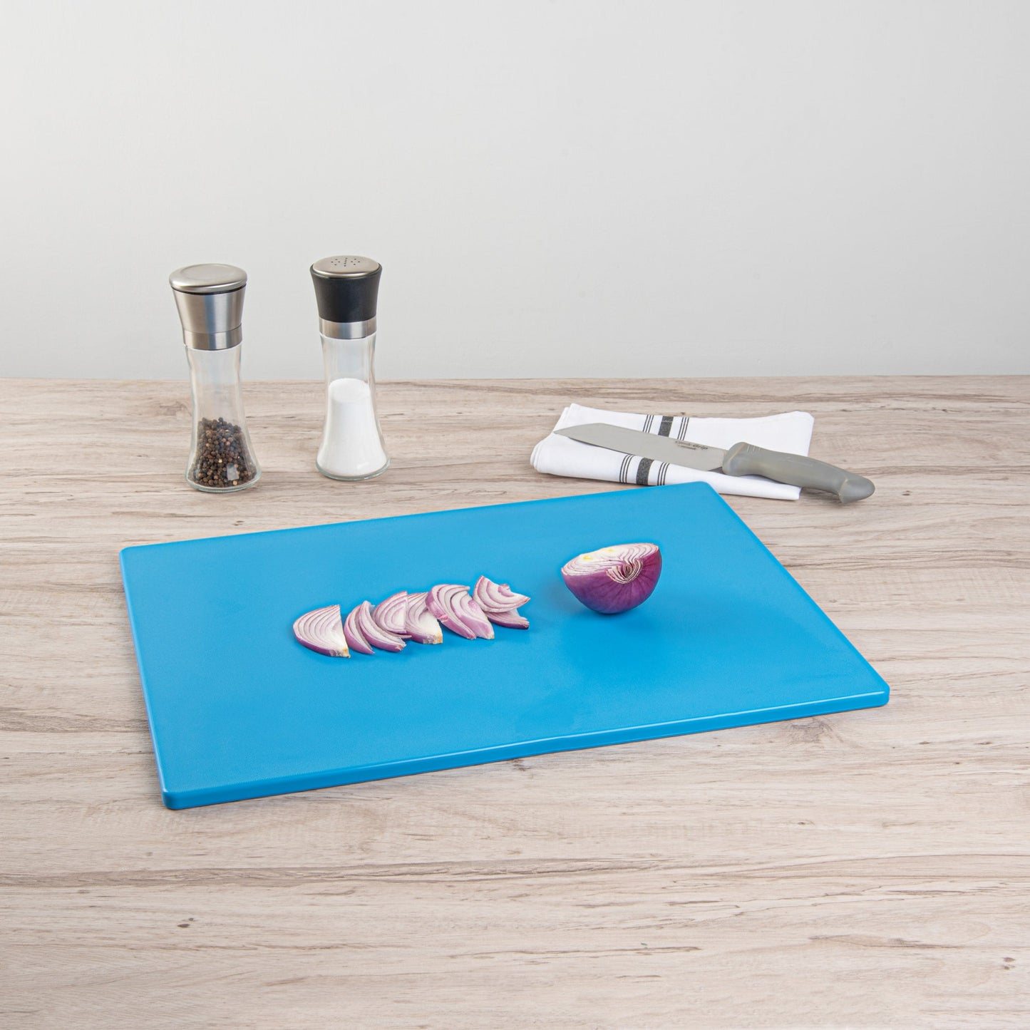 Chef 101 Blue Plastic Cutting Board - 20" x 15" - 1 count box