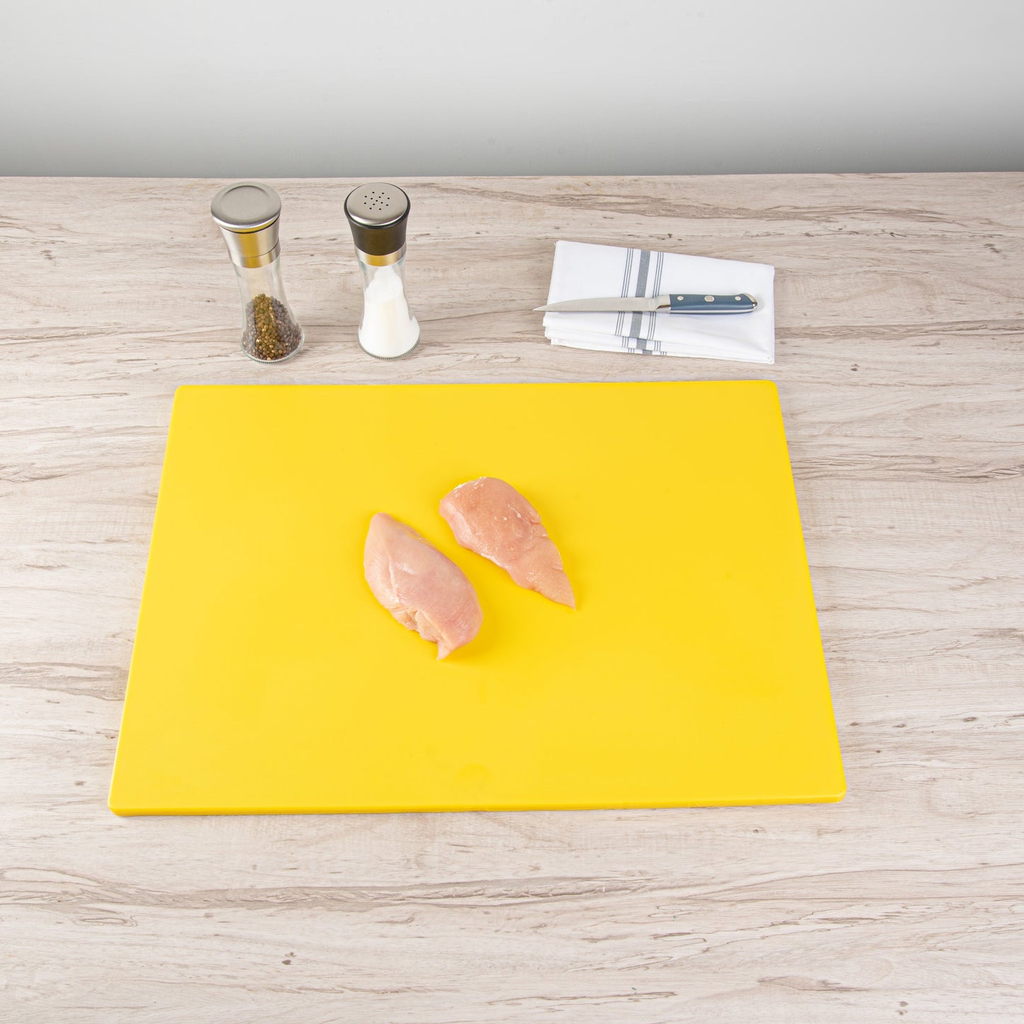 Chef 101 Yellow Plastic Cutting Board - 24" x 18" - 10 count box