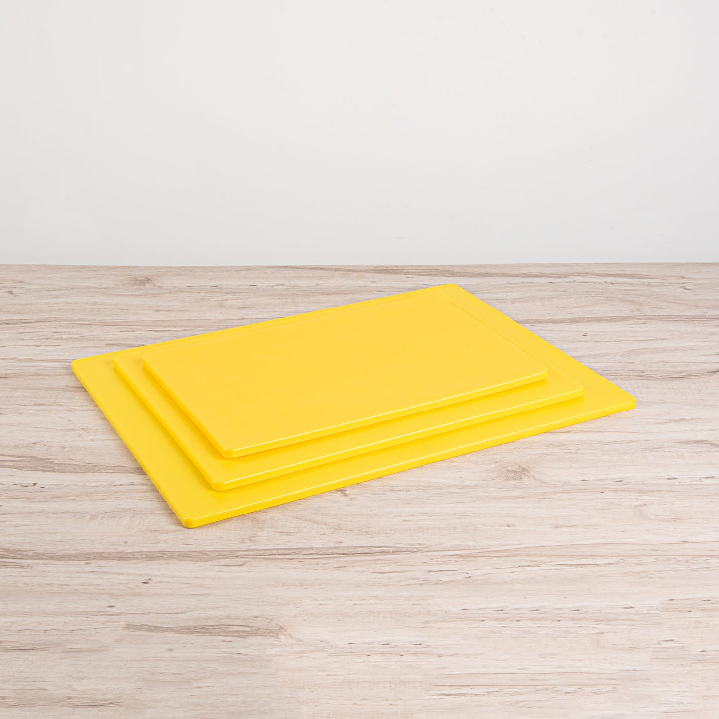 Chef 101 Yellow Plastic Cutting Board - 24" x 18" - 10 count box