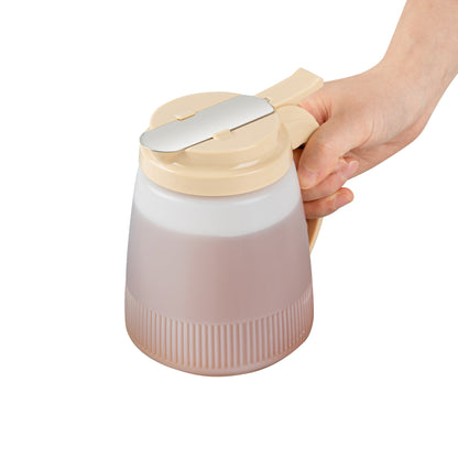 Chef 101 32 oz Beige Plastic All Purpose / Syrup Dispenser - 5 1/2" x 4 1/2" x 5 3/4" - 1 count box
