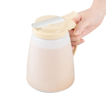 Chef 101 48 oz Beige Plastic All Purpose / Syrup Dispenser - 5 3/4" x 5" x 6 3/4" - 1 count box