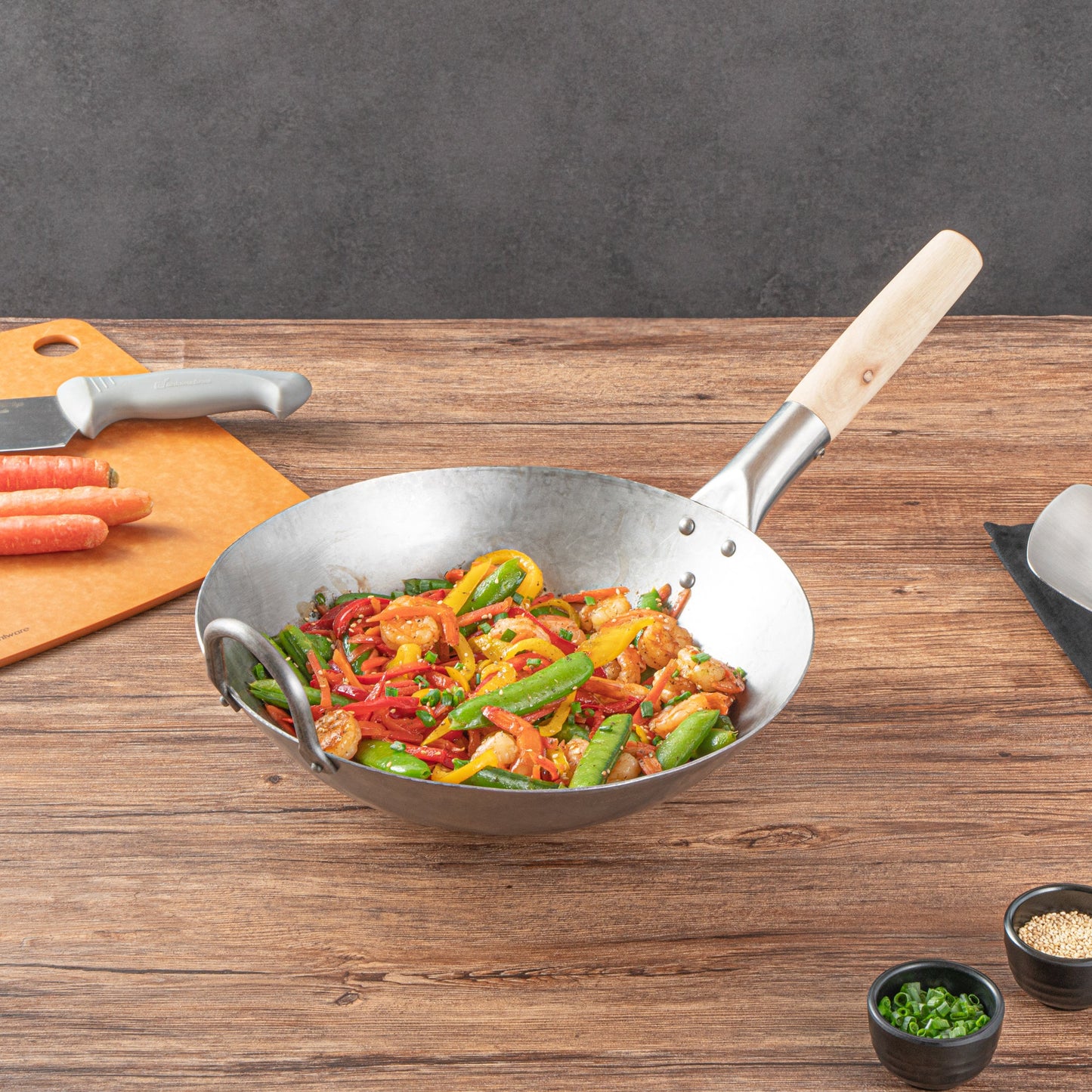 Motomori 12" Carbon Steel Round Bottom Wok / Stir Fry Pan - Hand Hammered, with Wooden Handle - 1 count box