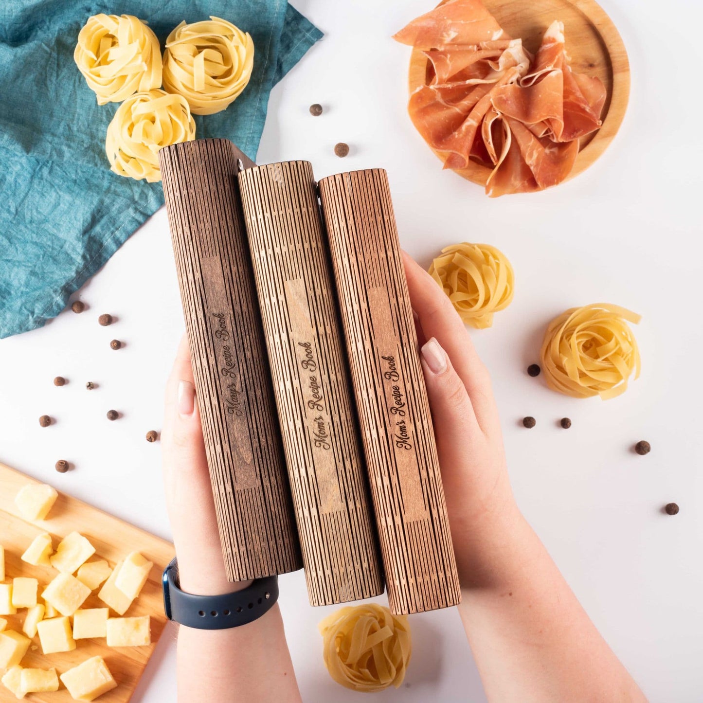 Wooden Recipe Book – Pies & Tarts