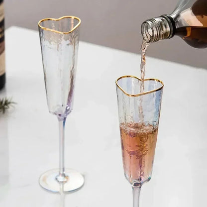Fashion Golden Rimmed Heart Shaped Glass Goblet Durable Wine Drinking Glass For Home Party Club