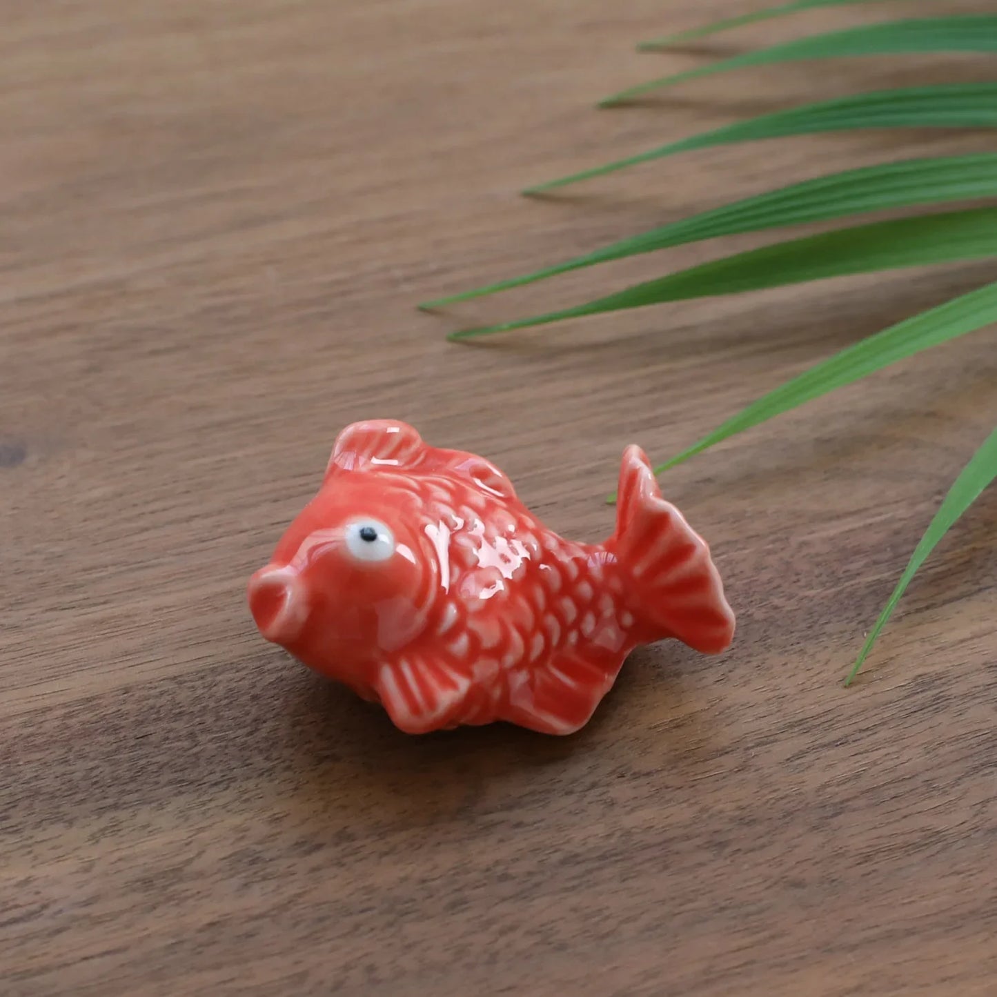 Restaurant Hotel Creative Cute Ceramic Fish Shaped Dinnerware Stand Chopsticks Holder Tableware Rack Chopstick Rest Decor Crafts