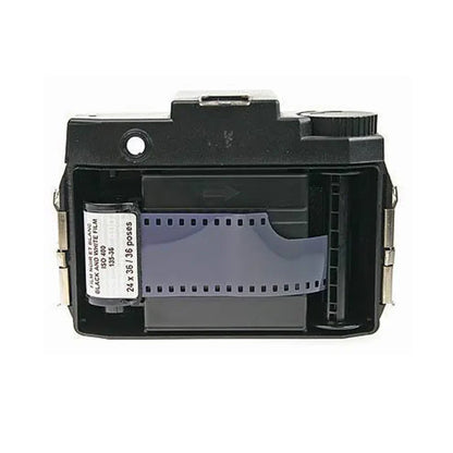 120 Medium Format Retro Lomo Film Camera - Manual Point & Shoot with Flash (Black)