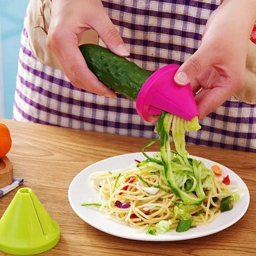 Handheld Spiralizer Vegetable Slicer - Compact Zucchini Noodle Maker & Grater (2.6 x 2.8 in / 6.5 x 7 cm)