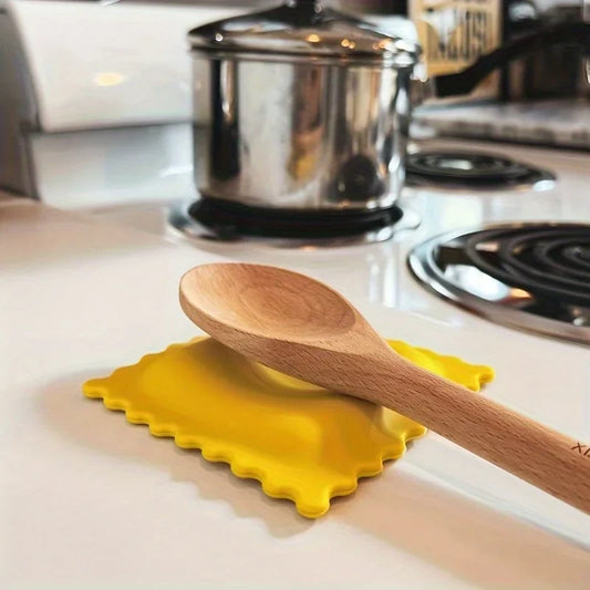 Cartoon Biscuit-Shaped Silicone Spoon Rest – Heat-Resistant Anti-Scald Non-Slip Kitchen Spoon Holder