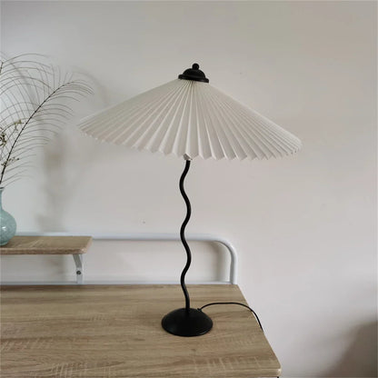 Table Lamp ins Retro Pleated Umbrella Nordic Medieval Korean Master Bedroom Bedside Lamp Swing Iron Art Drop Shipping