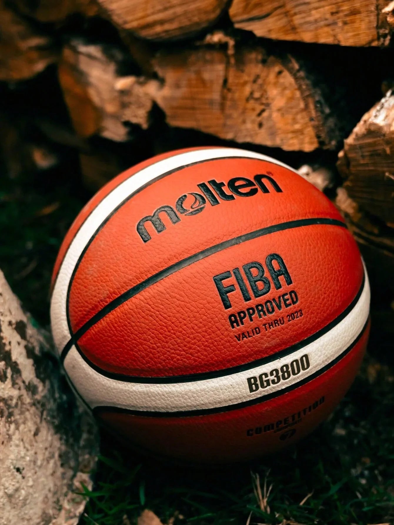 Competition PU Basketball — Training Ball for Men & Women, Size 6/7