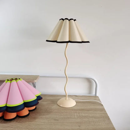 Table Lamp ins Retro Pleated Umbrella Nordic Medieval Korean Master Bedroom Bedside Lamp Swing Iron Art Drop Shipping