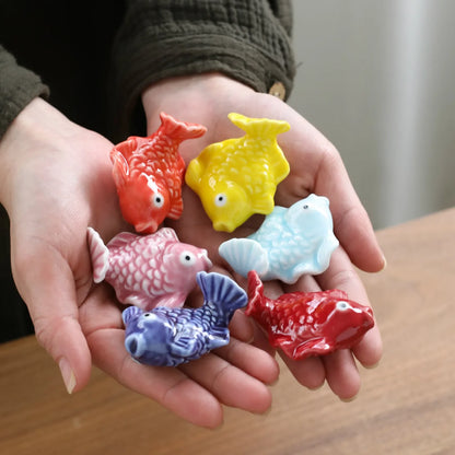 Restaurant Hotel Creative Cute Ceramic Fish Shaped Dinnerware Stand Chopsticks Holder Tableware Rack Chopstick Rest Decor Crafts